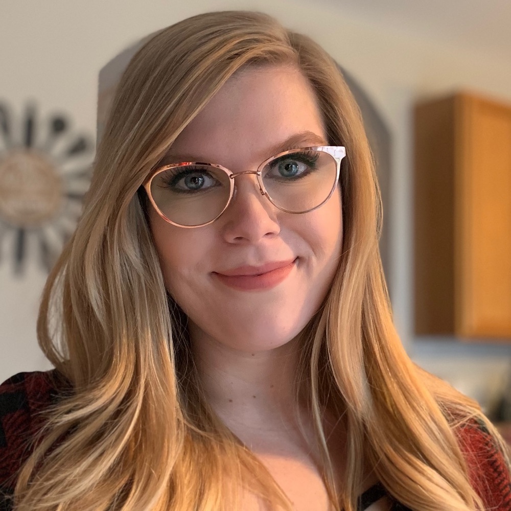 Meet your Posher, Emily